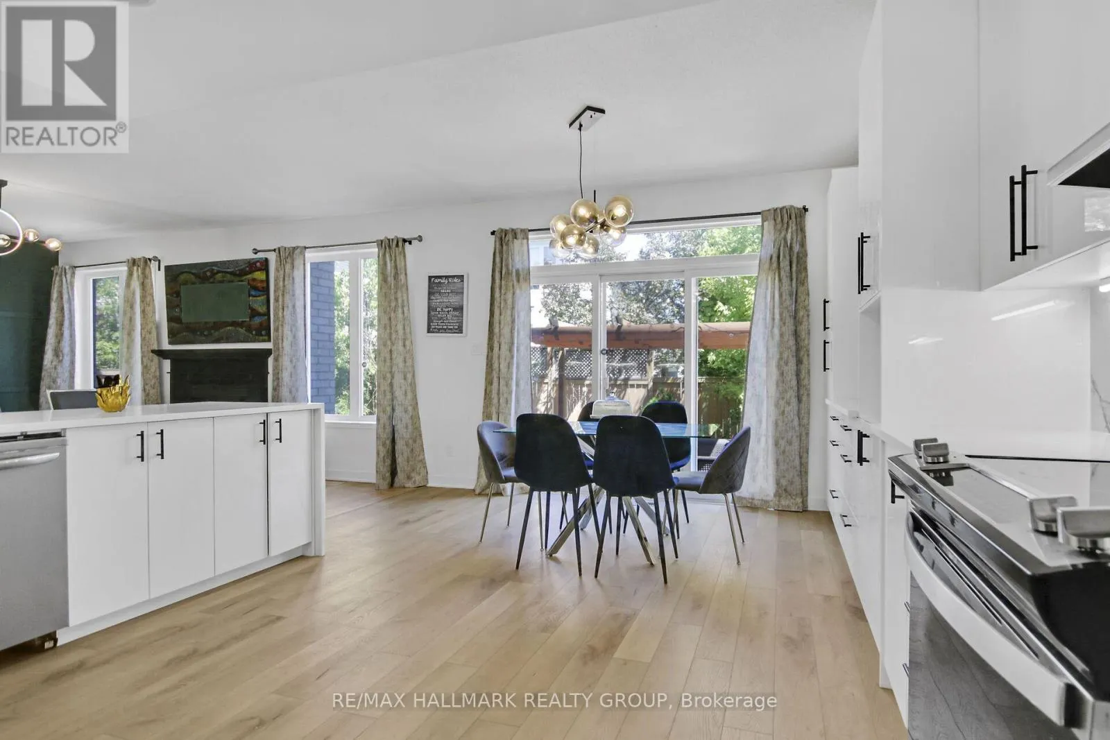 206 ANNAPOLIS CIRCLE