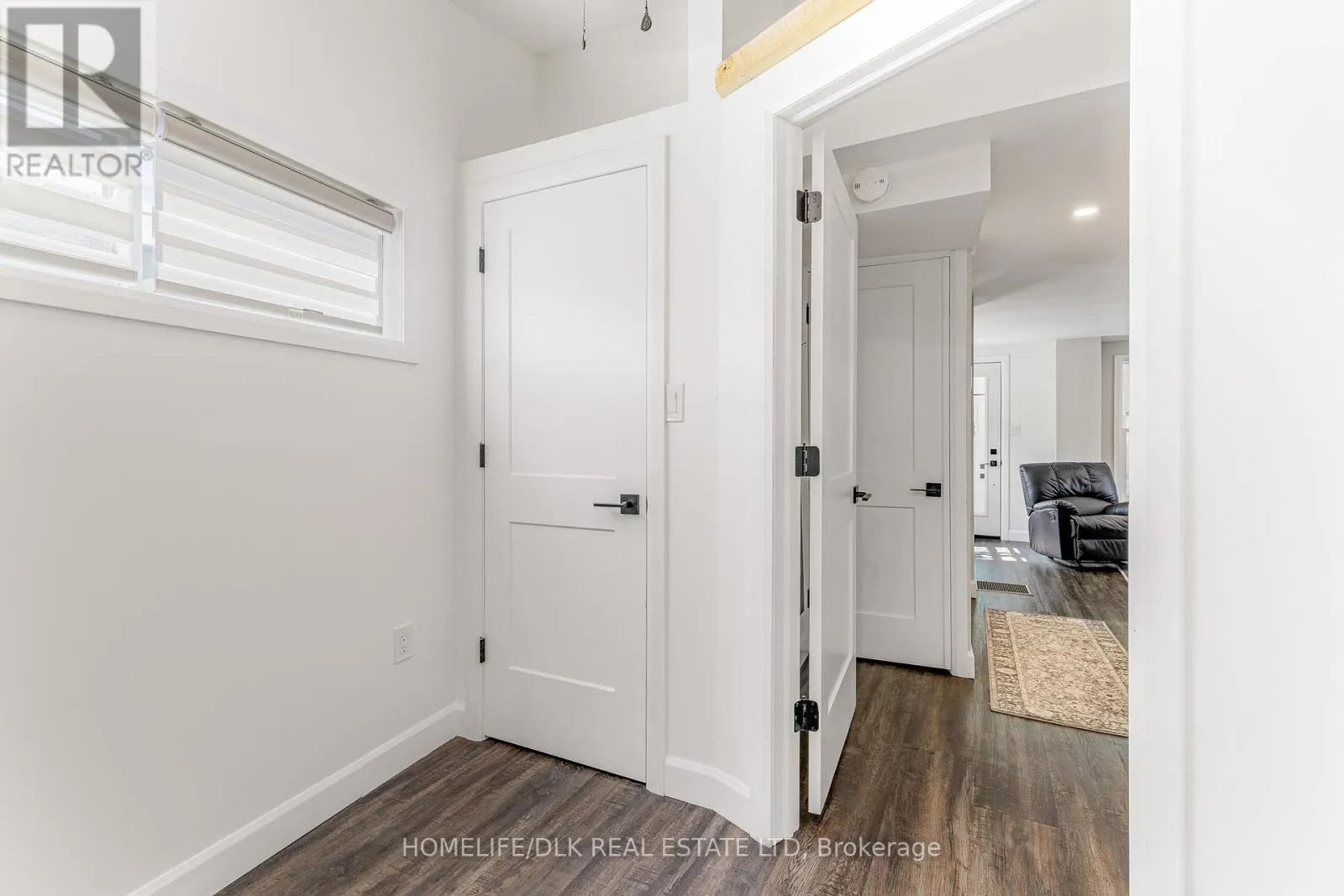 163 PEARL STREET W