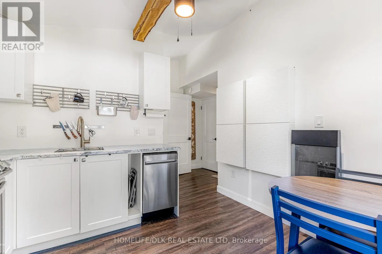 163 PEARL STREET W