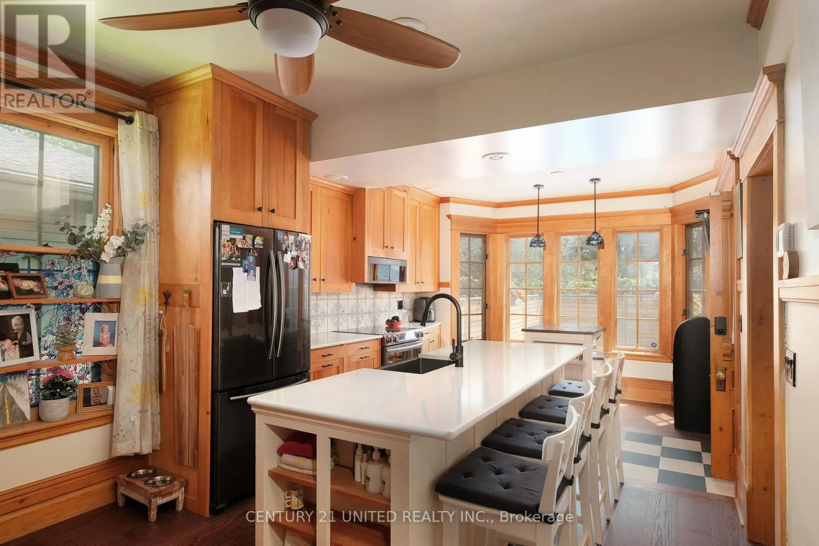 7 ENGLEBURN PLACE