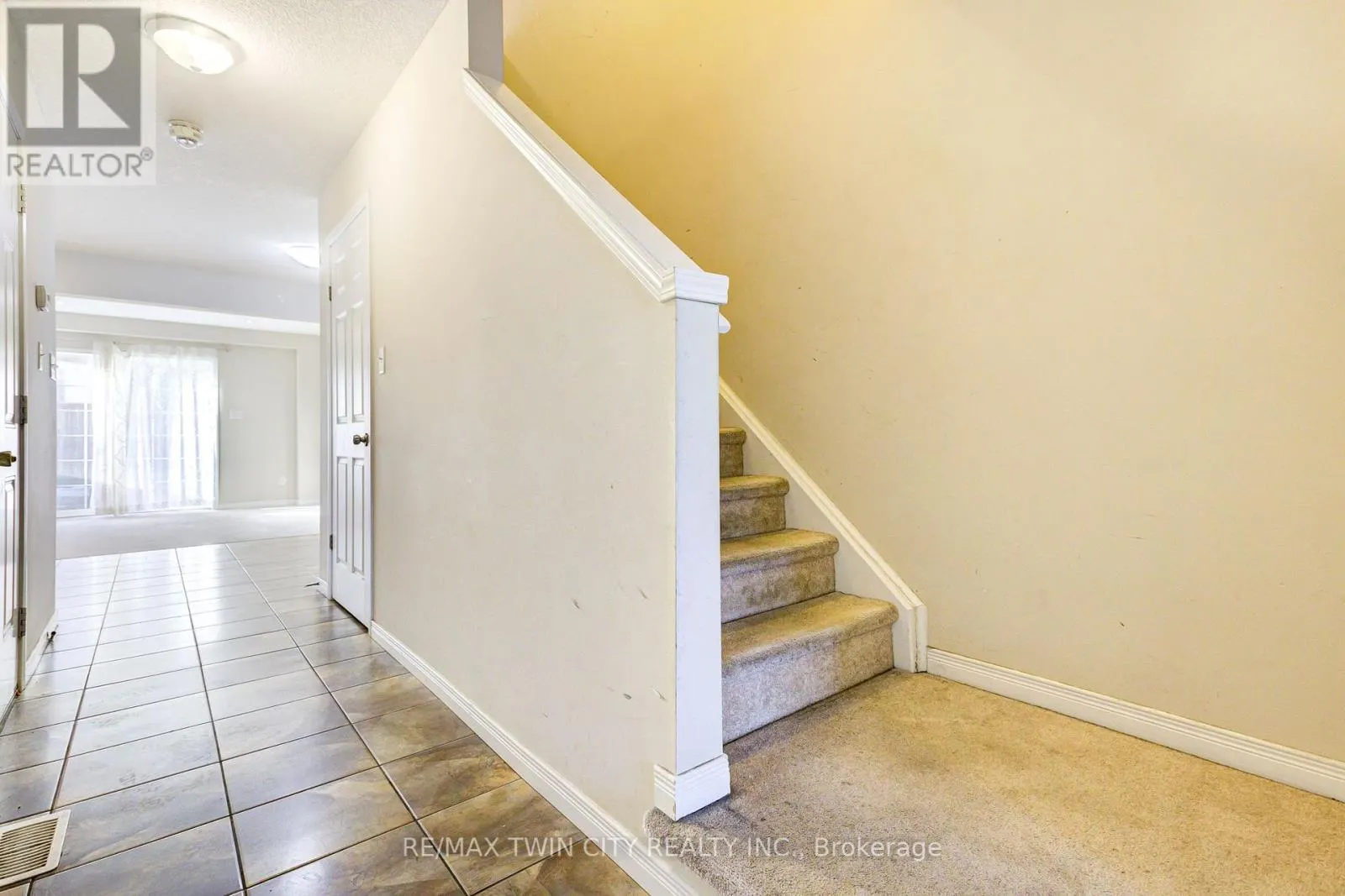 29 GRAND FLATS TRAIL