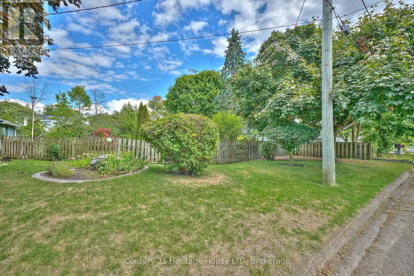 15 MALKIN AVENUE