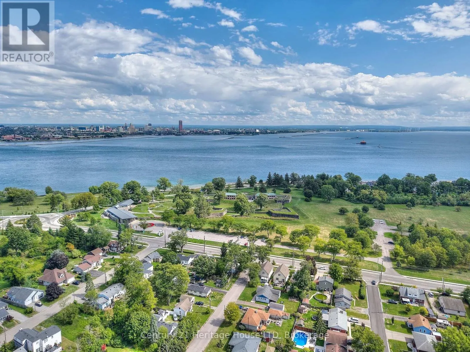 15 MALKIN AVENUE
