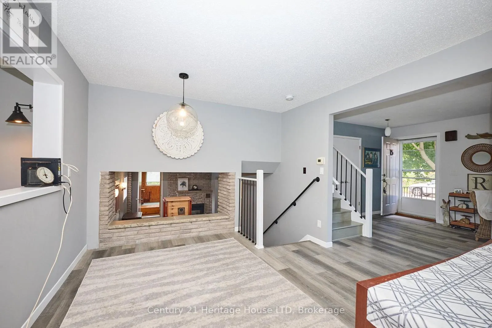 15 MALKIN AVENUE
