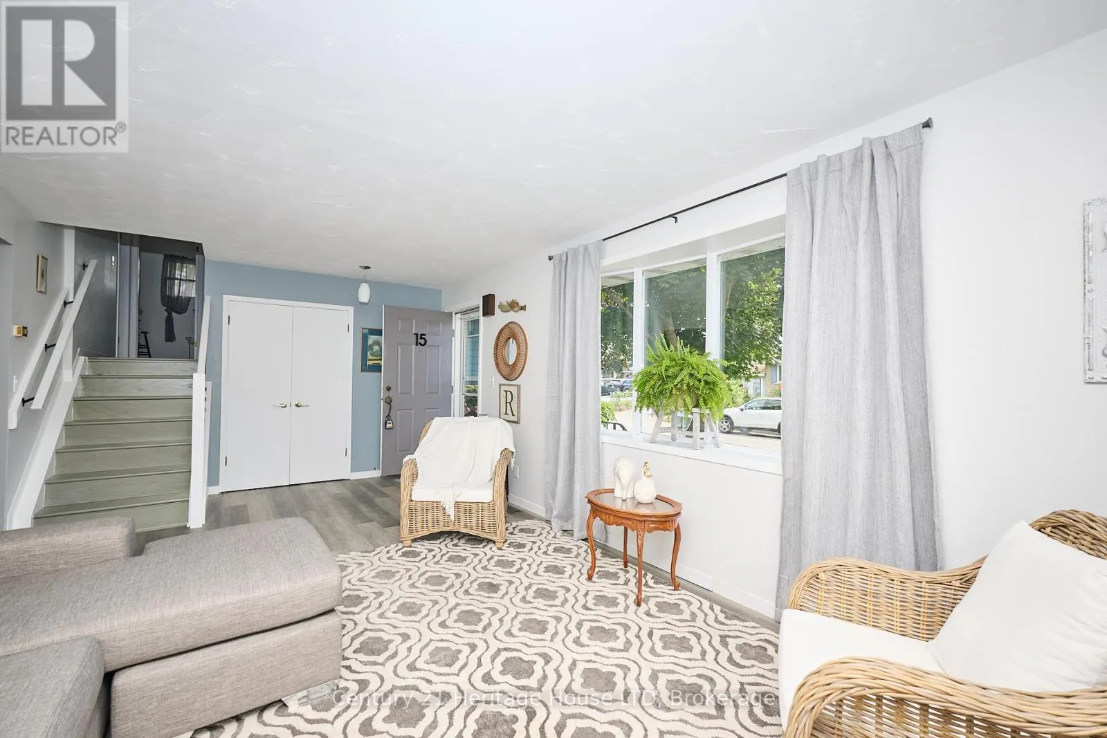 15 MALKIN AVENUE