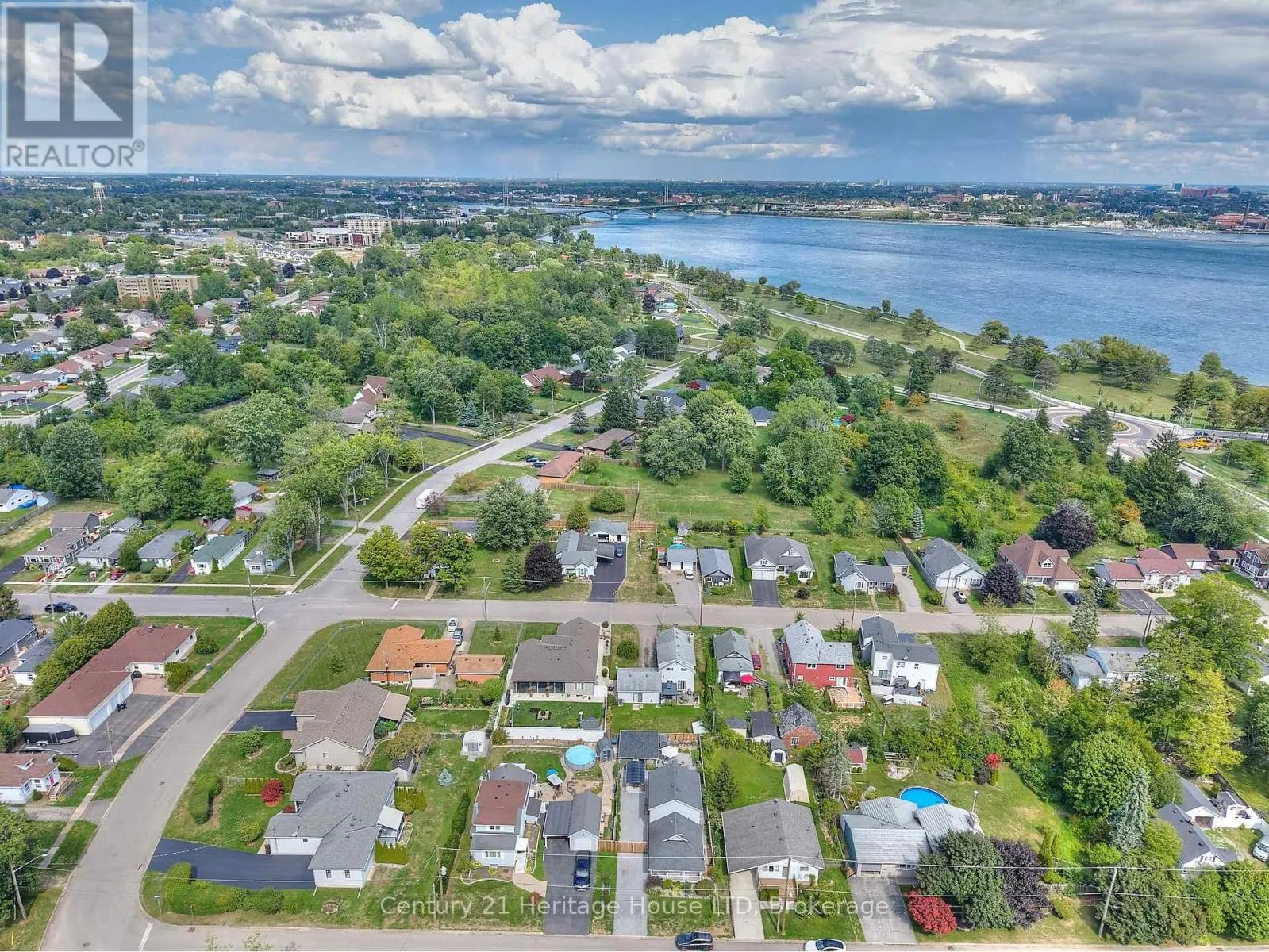 15 MALKIN AVENUE