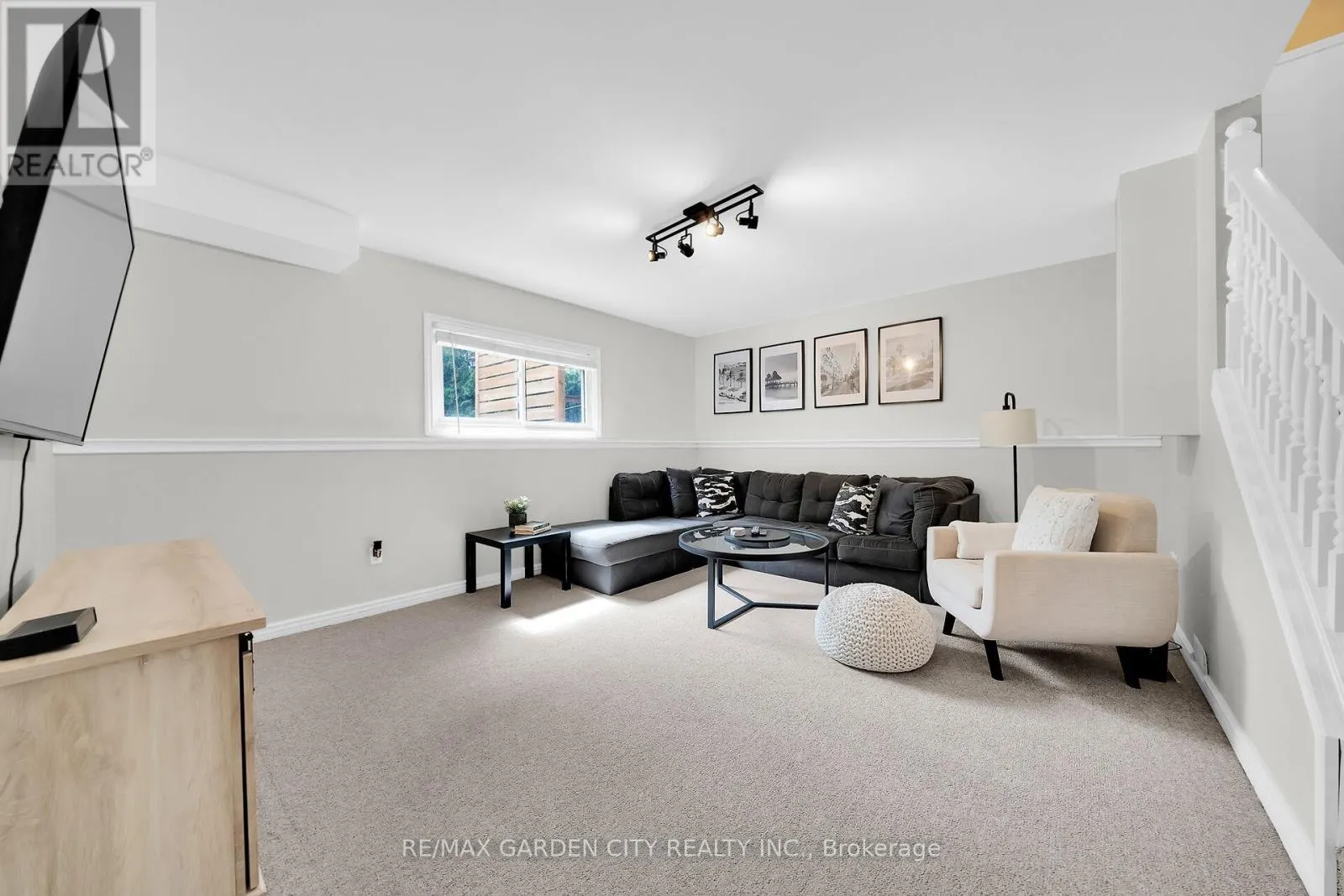 41 SANDRA CRESCENT