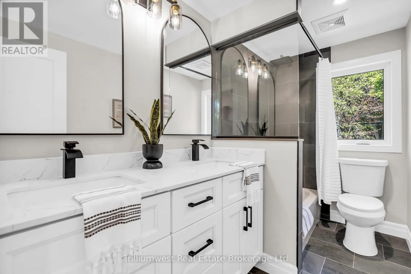 8 CHADWICK AVENUE