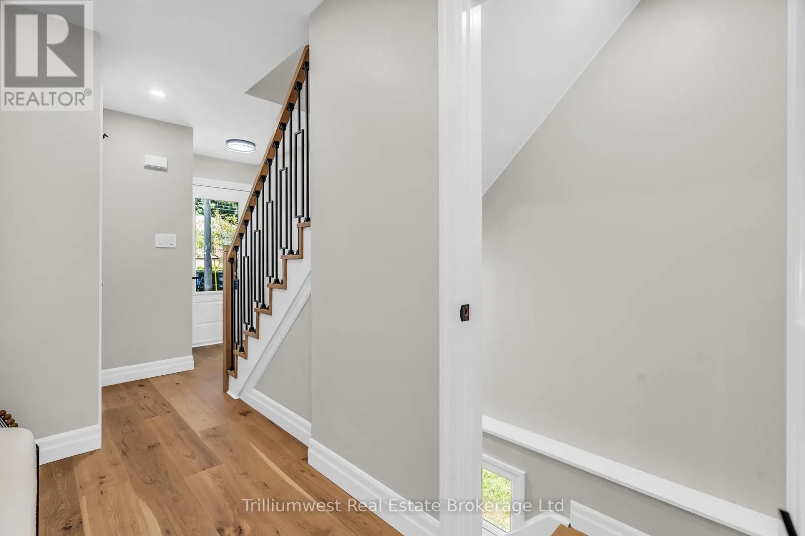 8 CHADWICK AVENUE