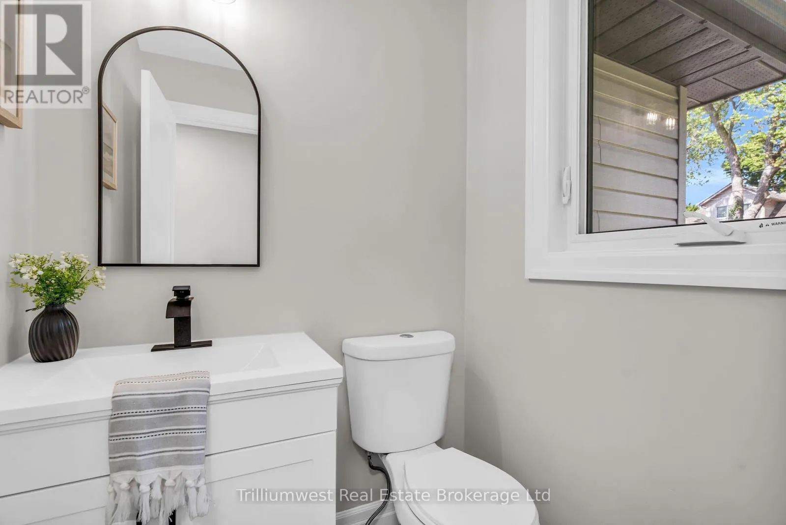 8 CHADWICK AVENUE