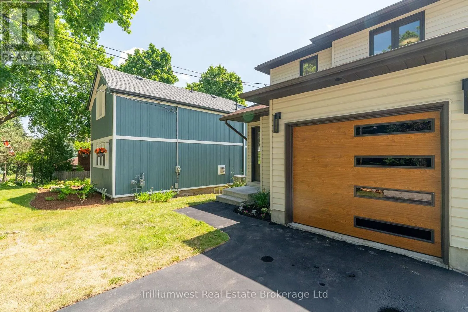 8 CHADWICK AVENUE