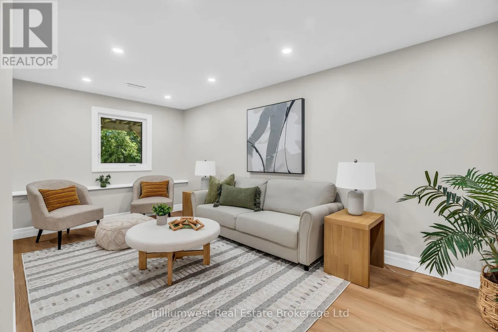 8 CHADWICK AVENUE