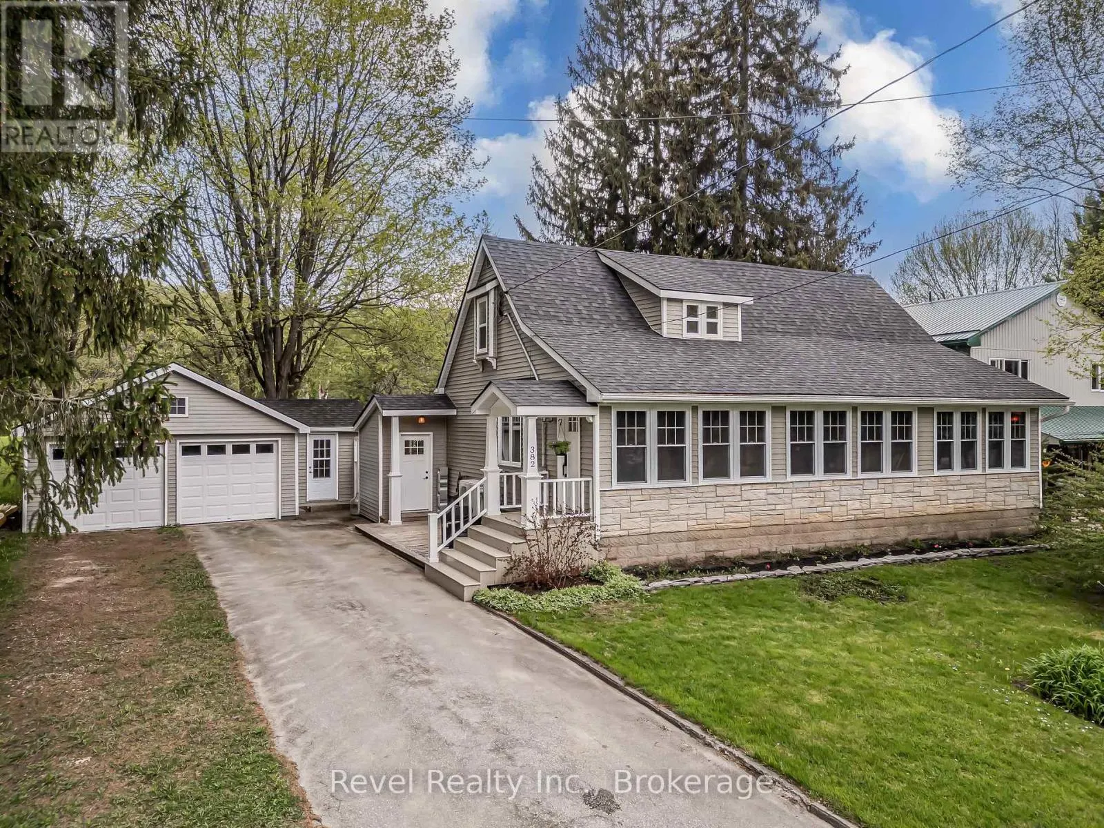 382 2ND AVENUE SE