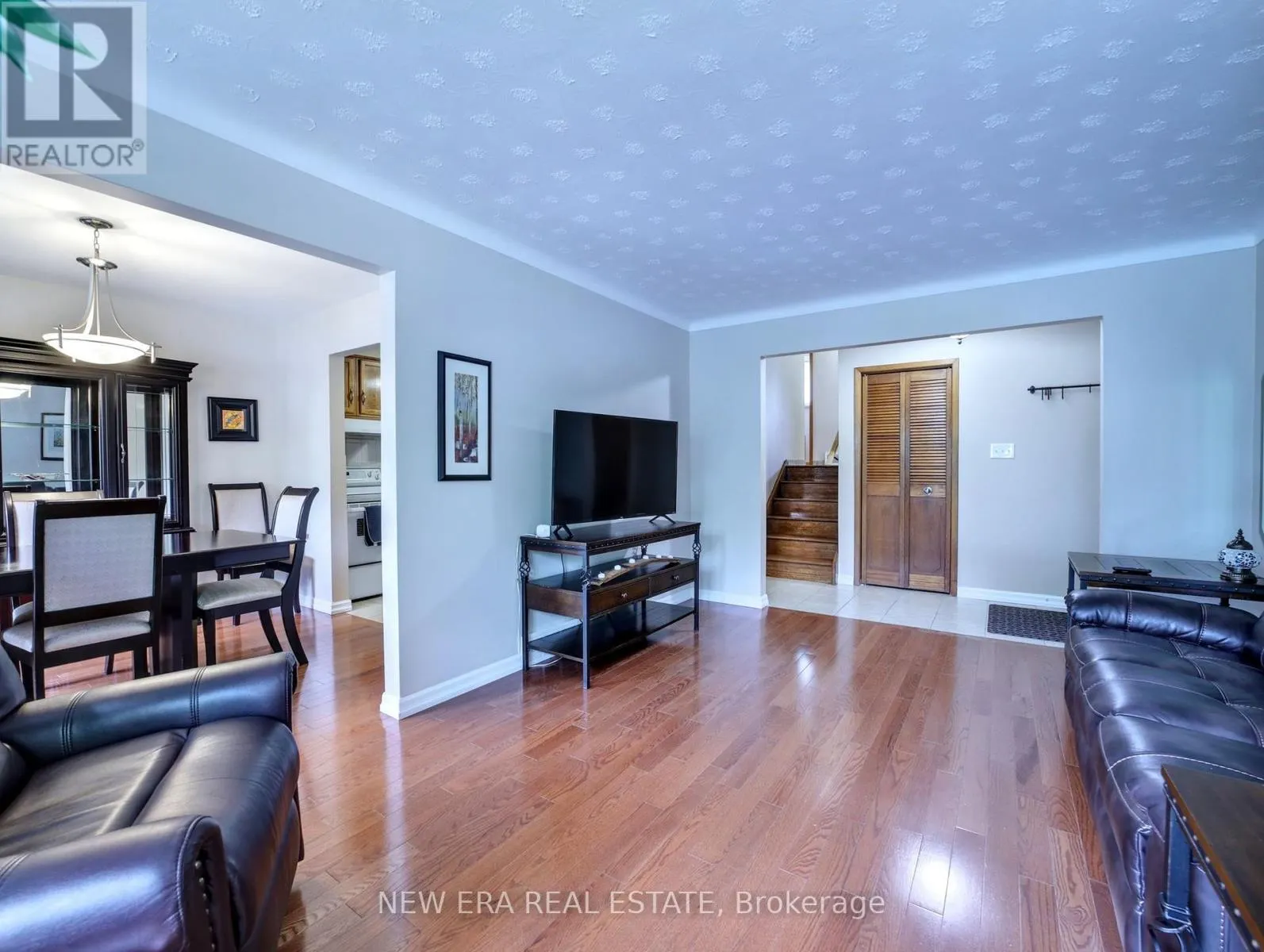 3311 FAIRWAY ROAD