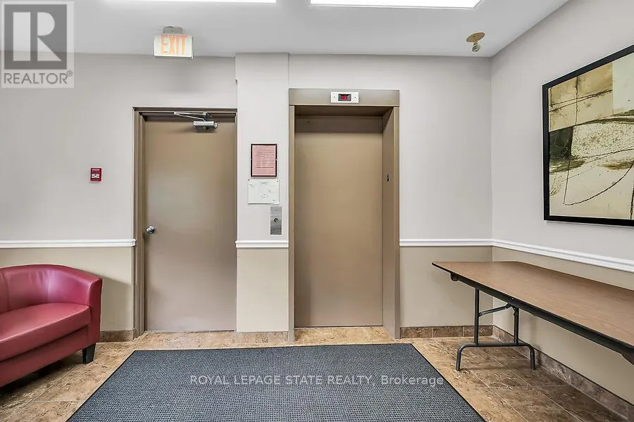 204 - 6 NIAGARA STREET