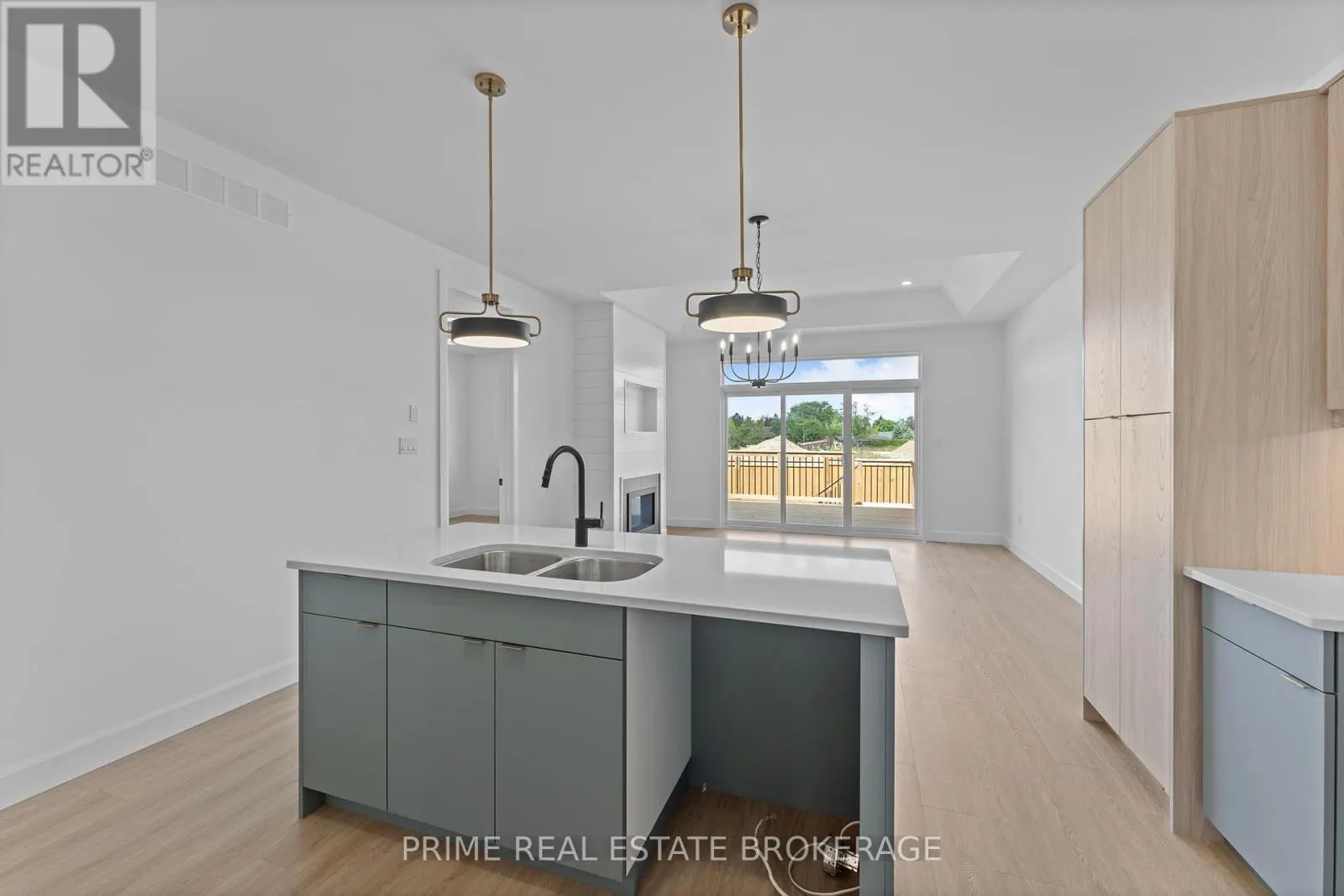 1 - 110 COASTAL CRESCENT, #1