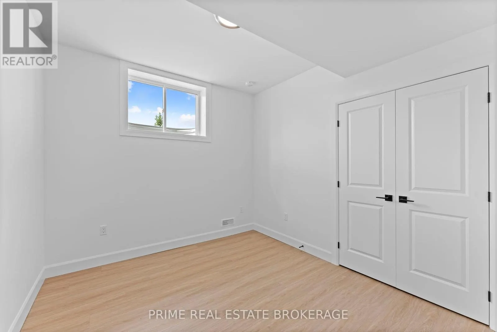 1 - 110 COASTAL CRESCENT, #1