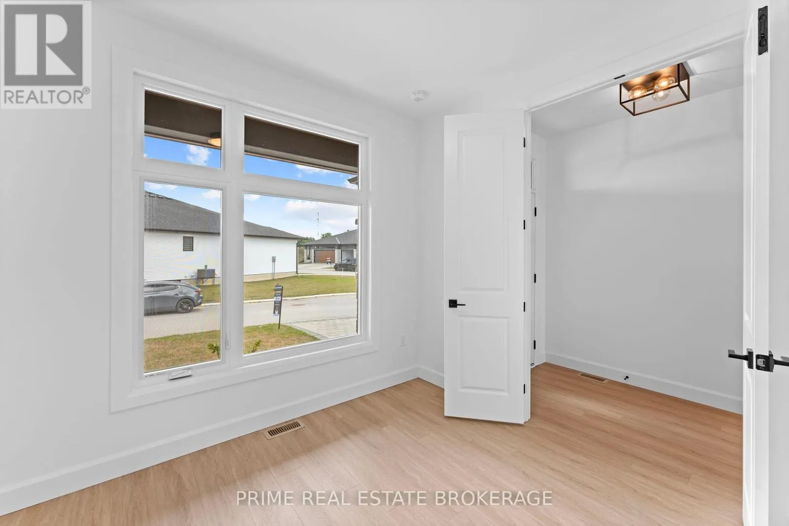 1 - 110 COASTAL CRESCENT, #1