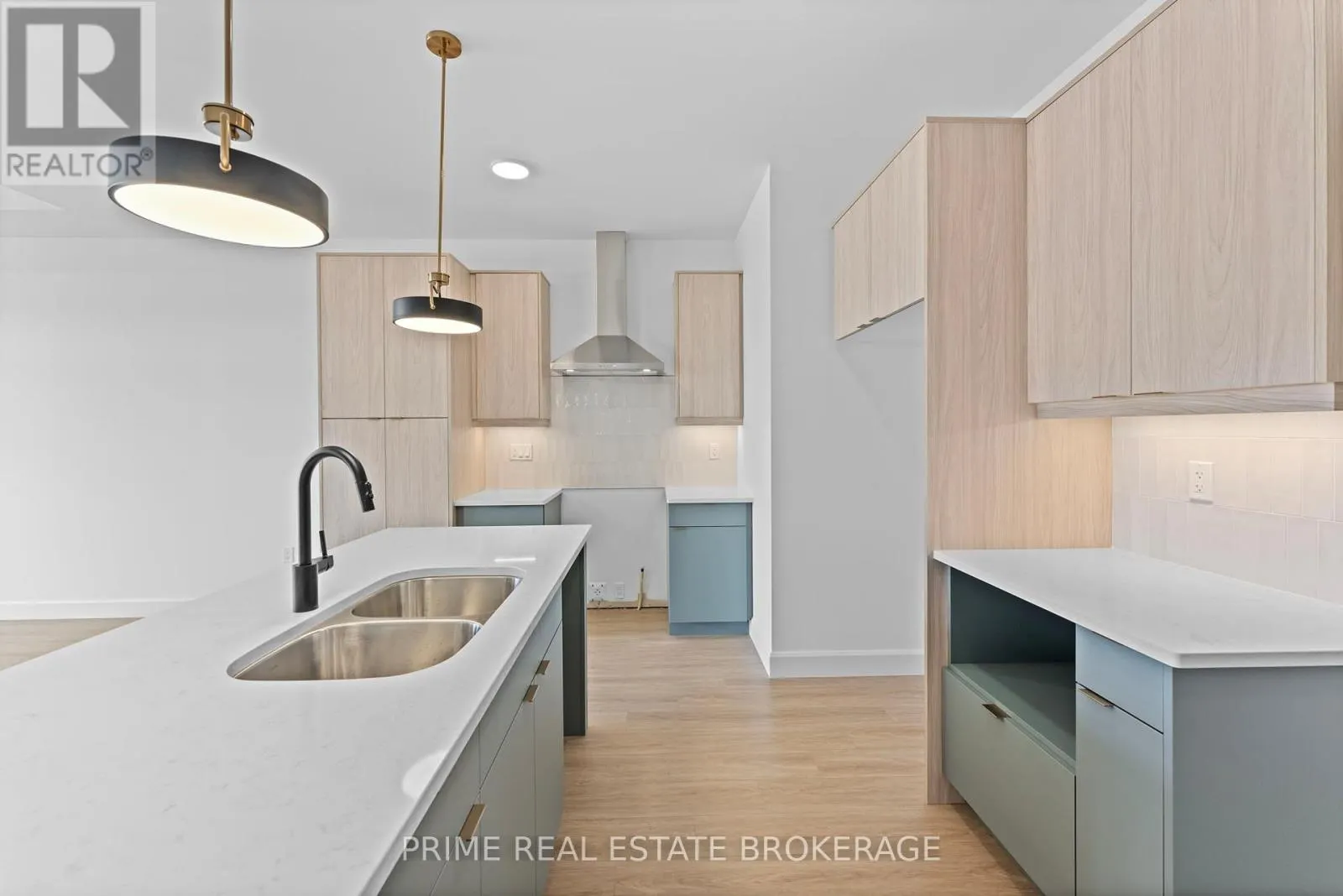 1 - 110 COASTAL CRESCENT, #1