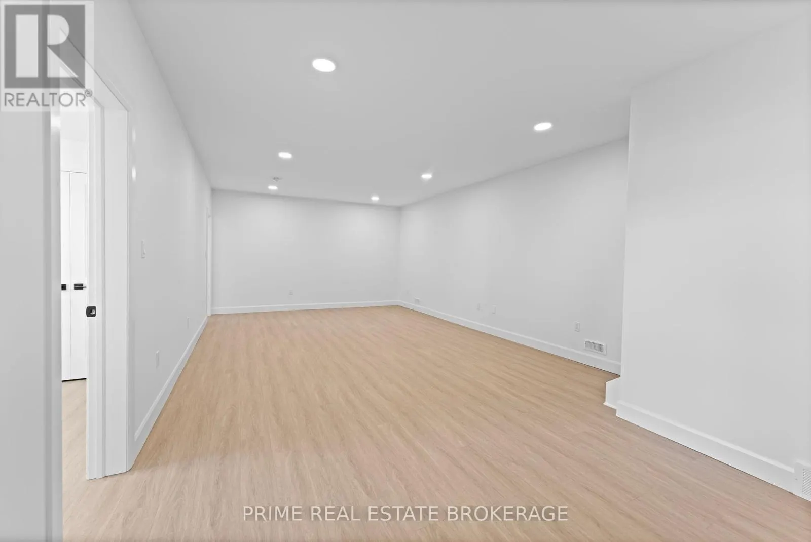 1 - 110 COASTAL CRESCENT, #1