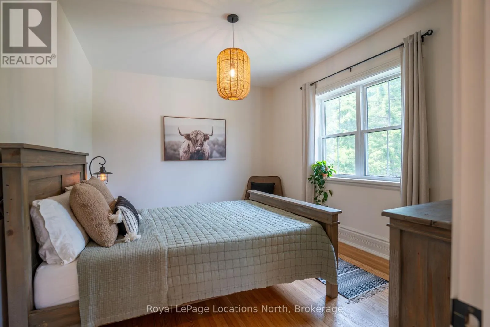 163 TROWBRIDGE STREET W