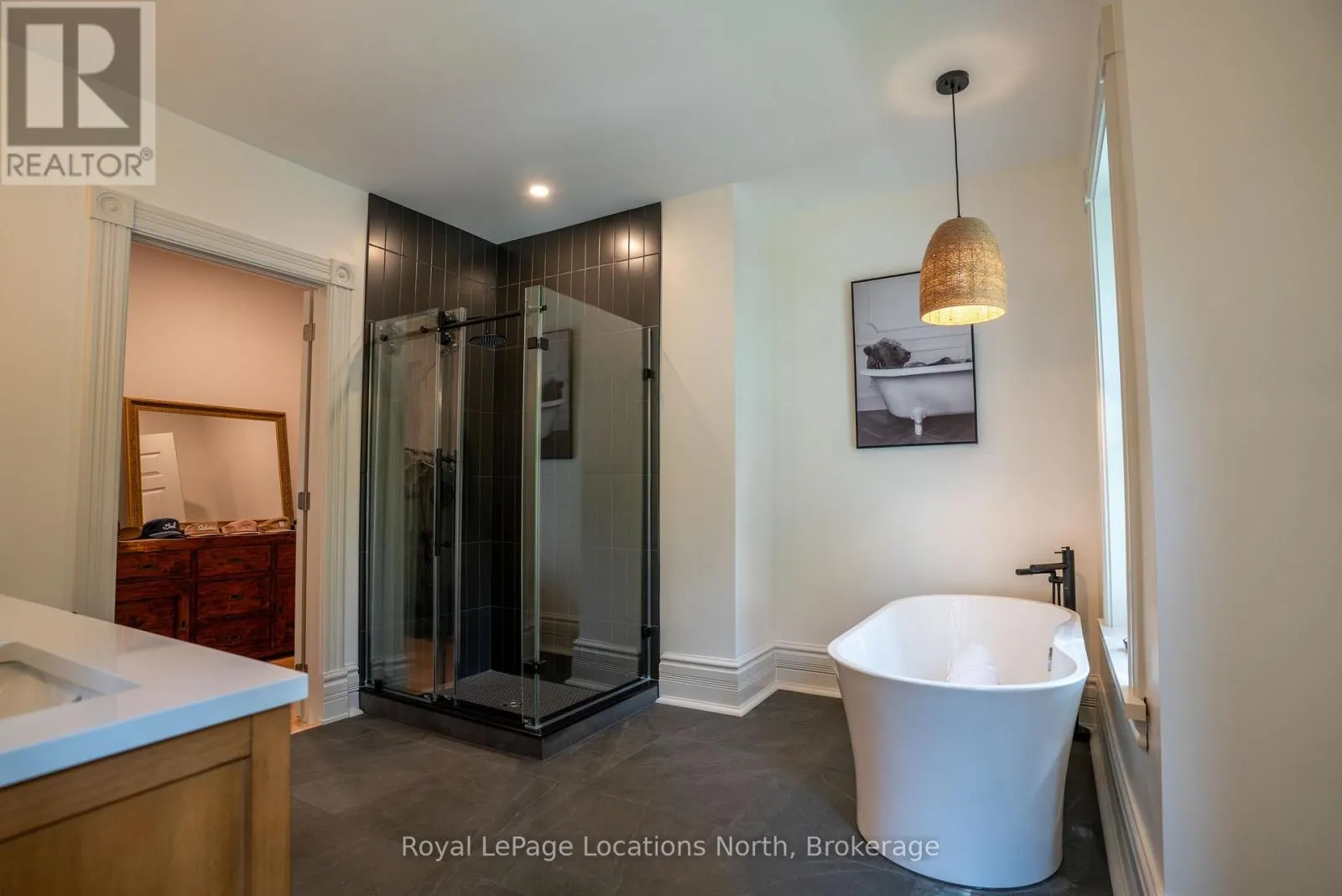 163 TROWBRIDGE STREET W