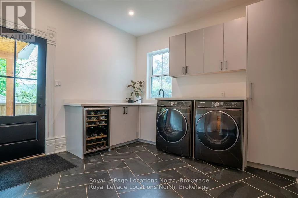 163 TROWBRIDGE STREET W