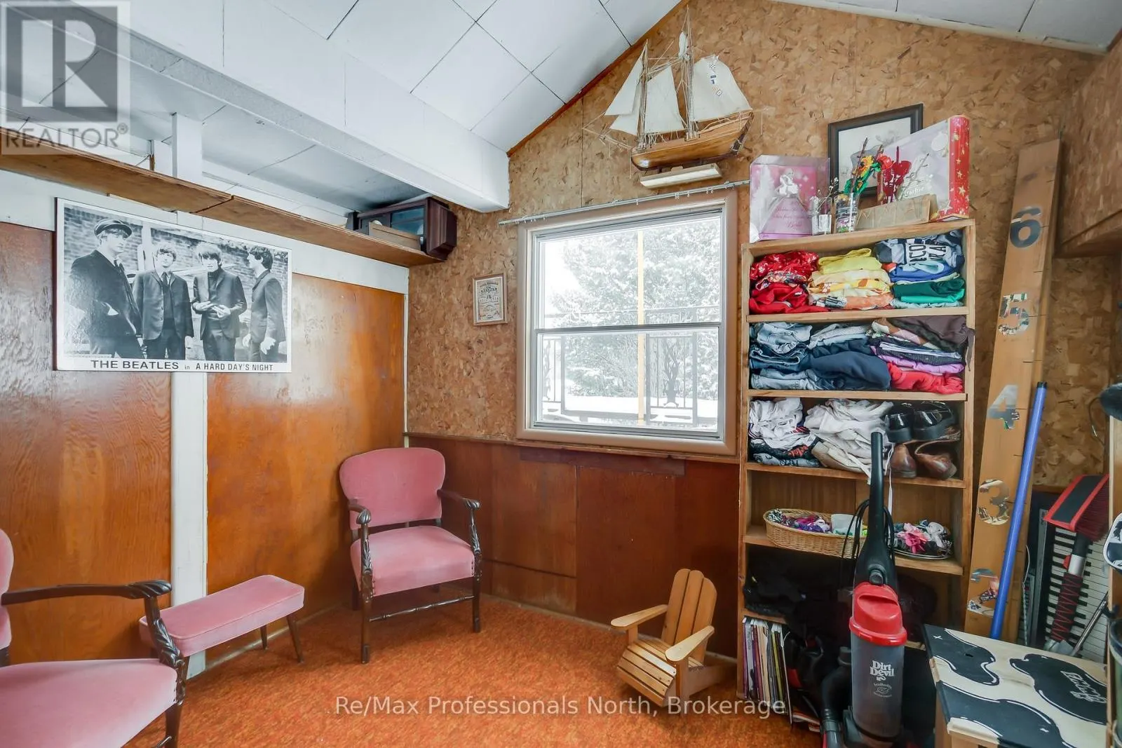 1055 EVANSWOOD DRIVE