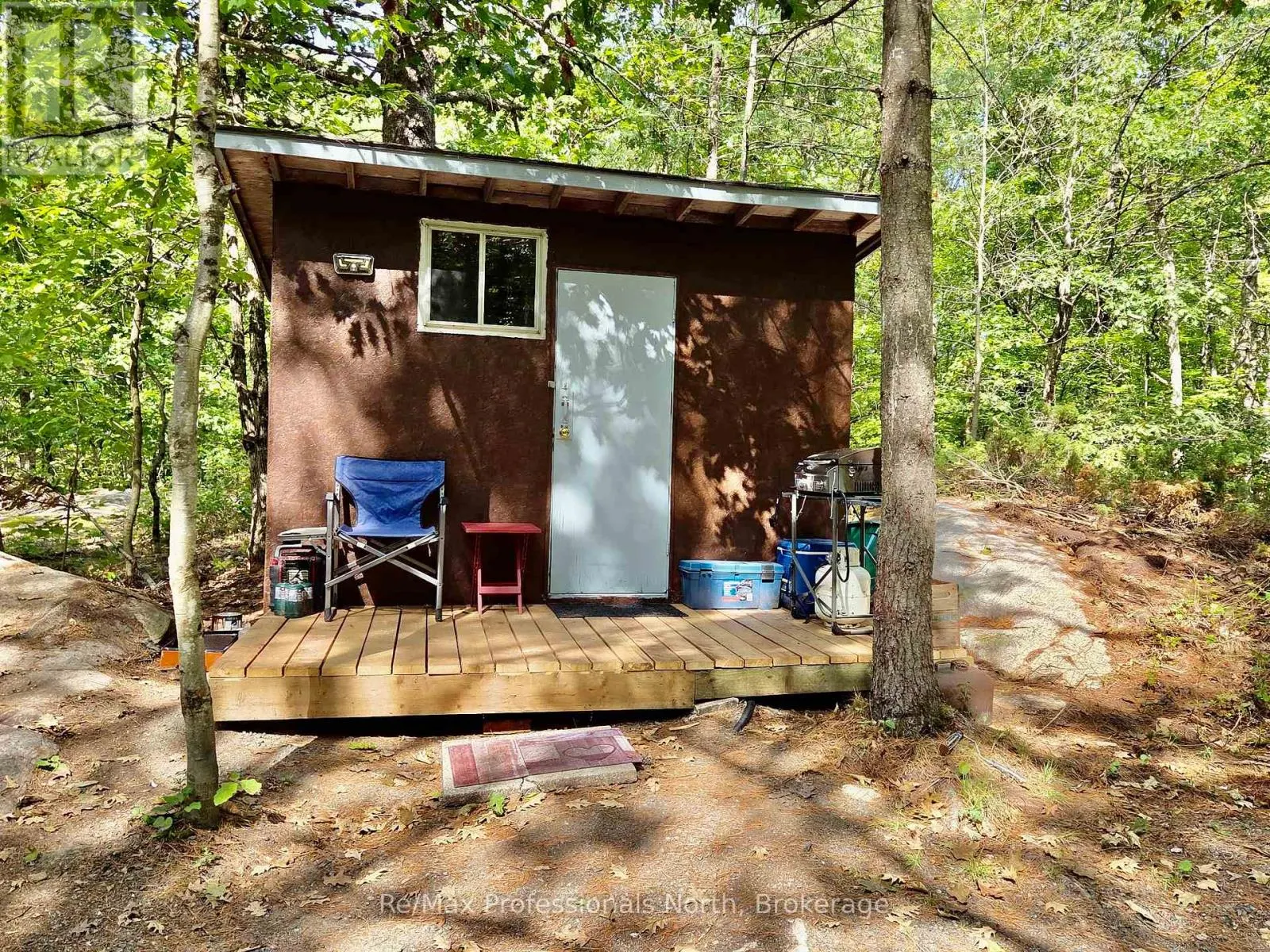 1055 EVANSWOOD DRIVE