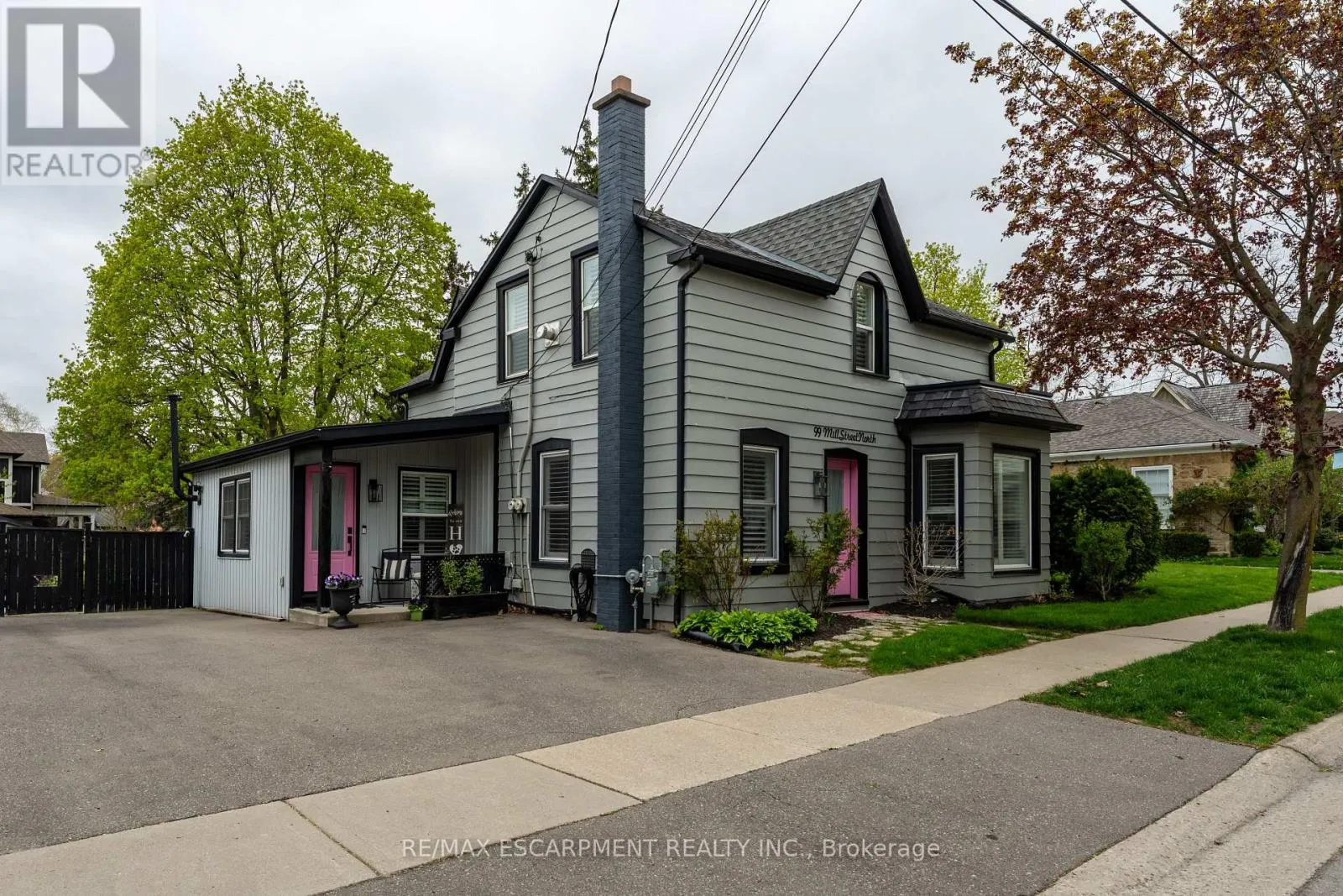99 MILL STREET N