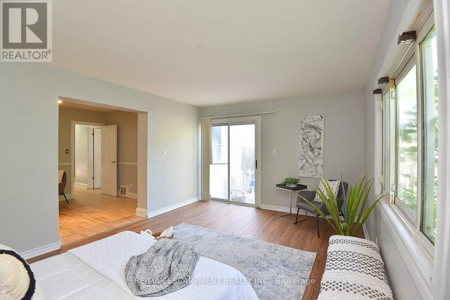 82 EAST 38TH STREET