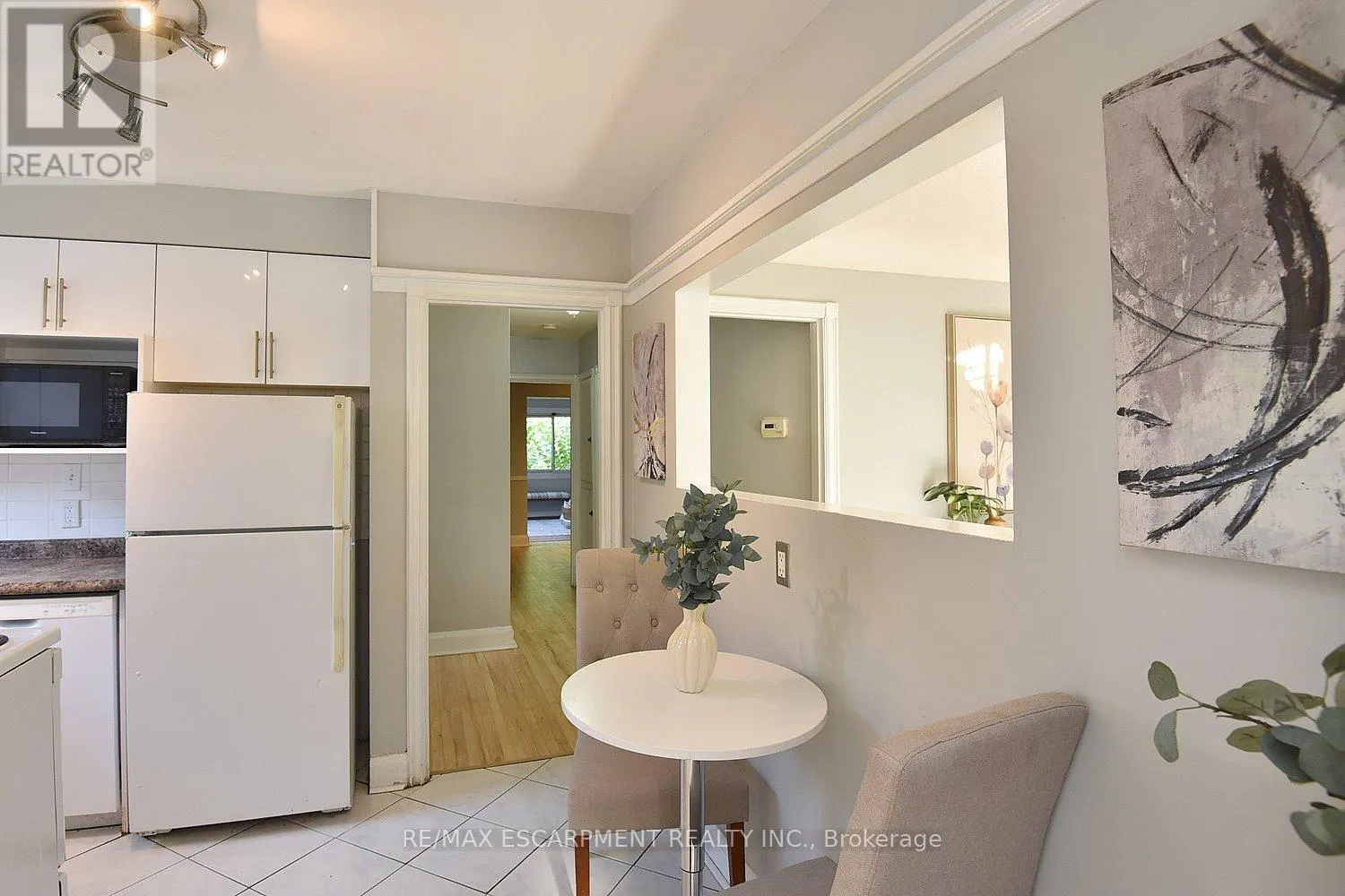 82 EAST 38TH STREET