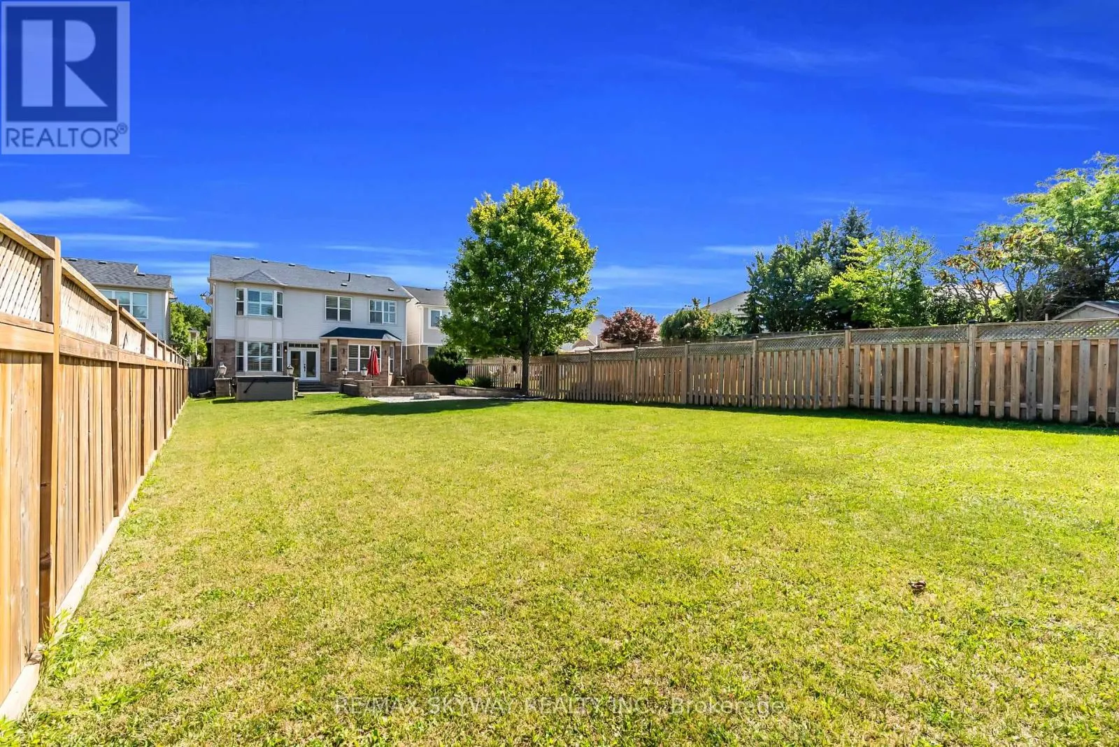 7 JENNER COURT