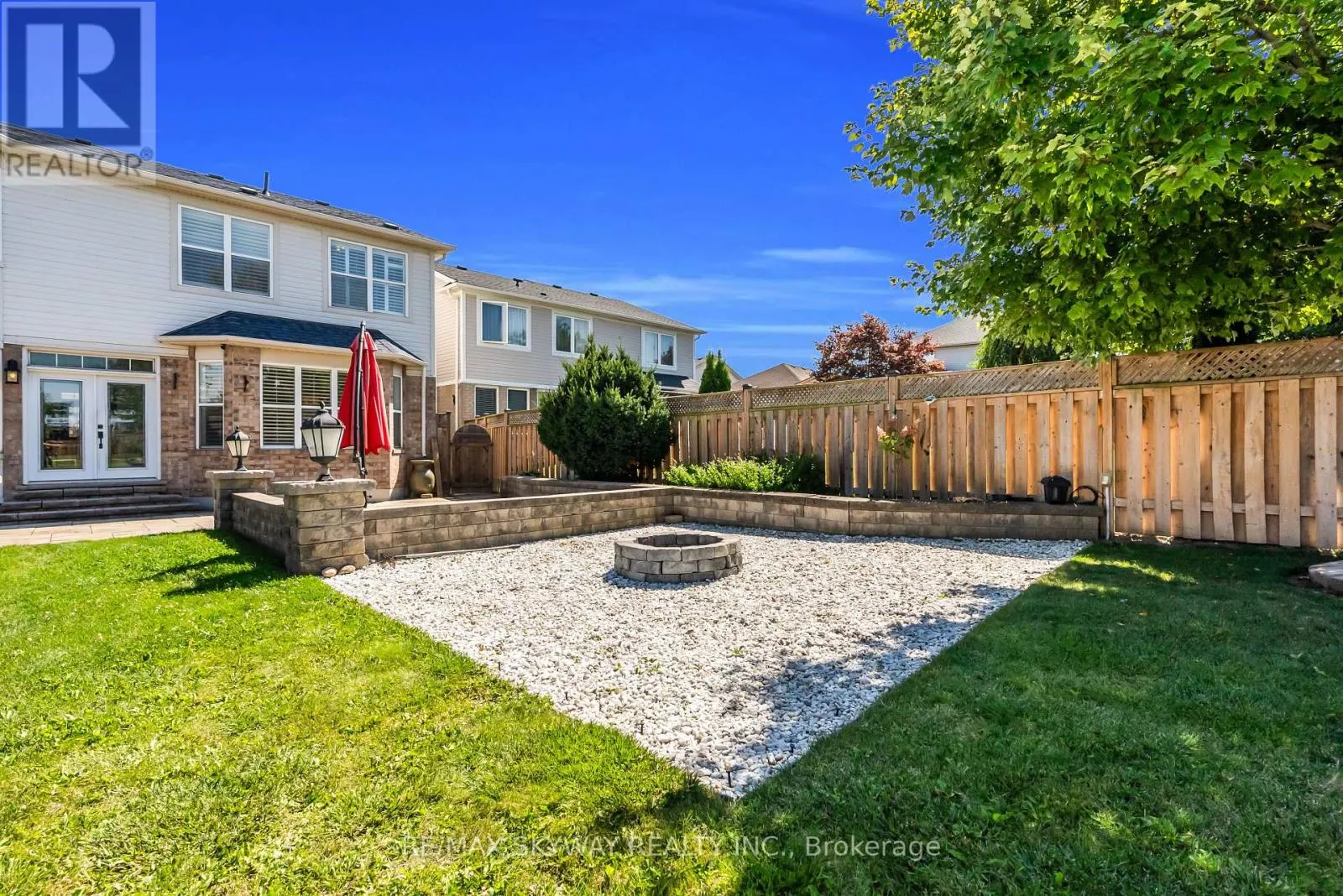 7 JENNER COURT
