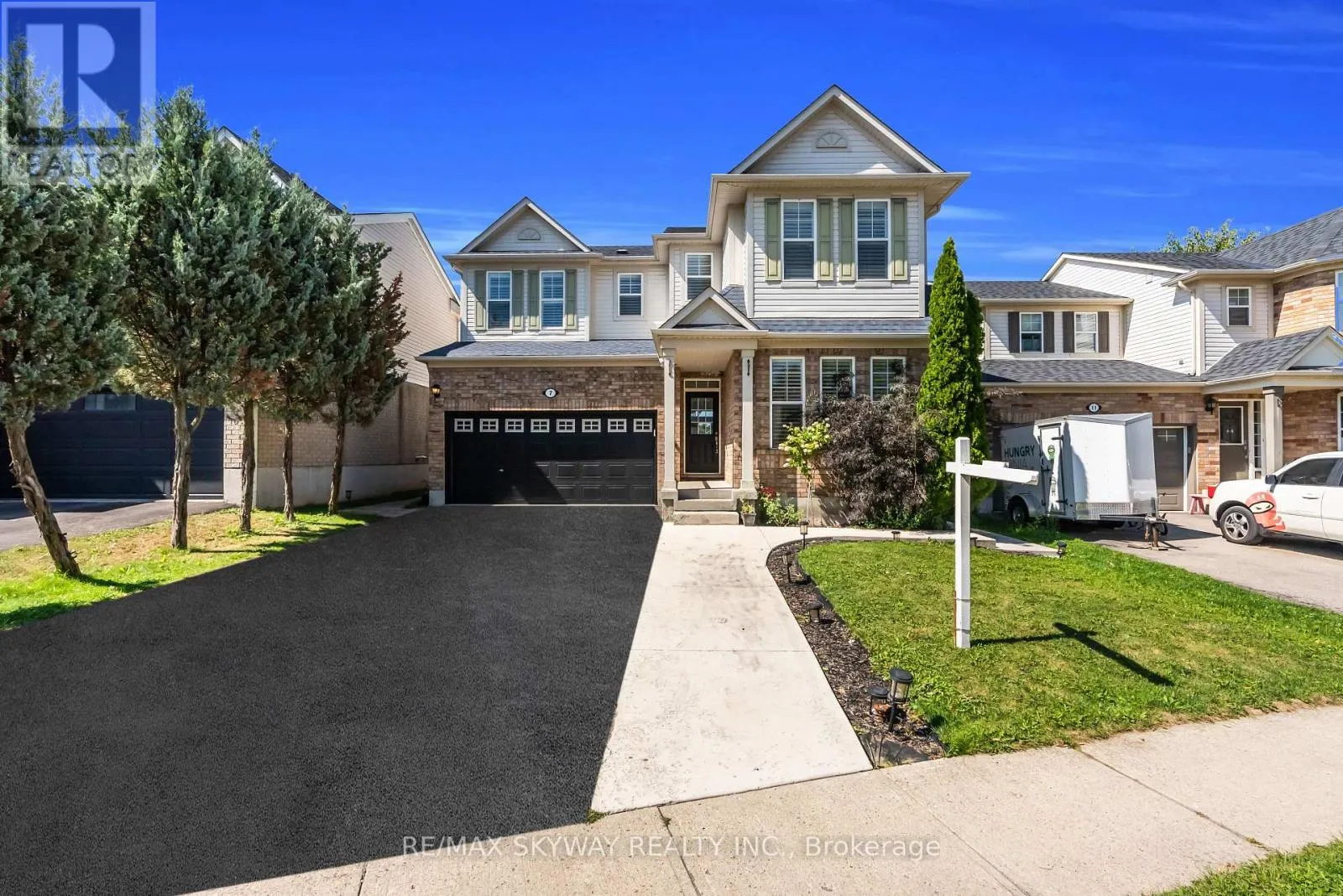 7 JENNER COURT