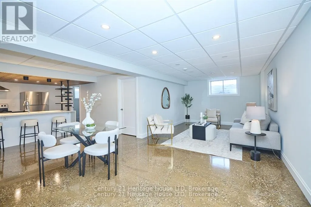 594 SENECA DRIVE