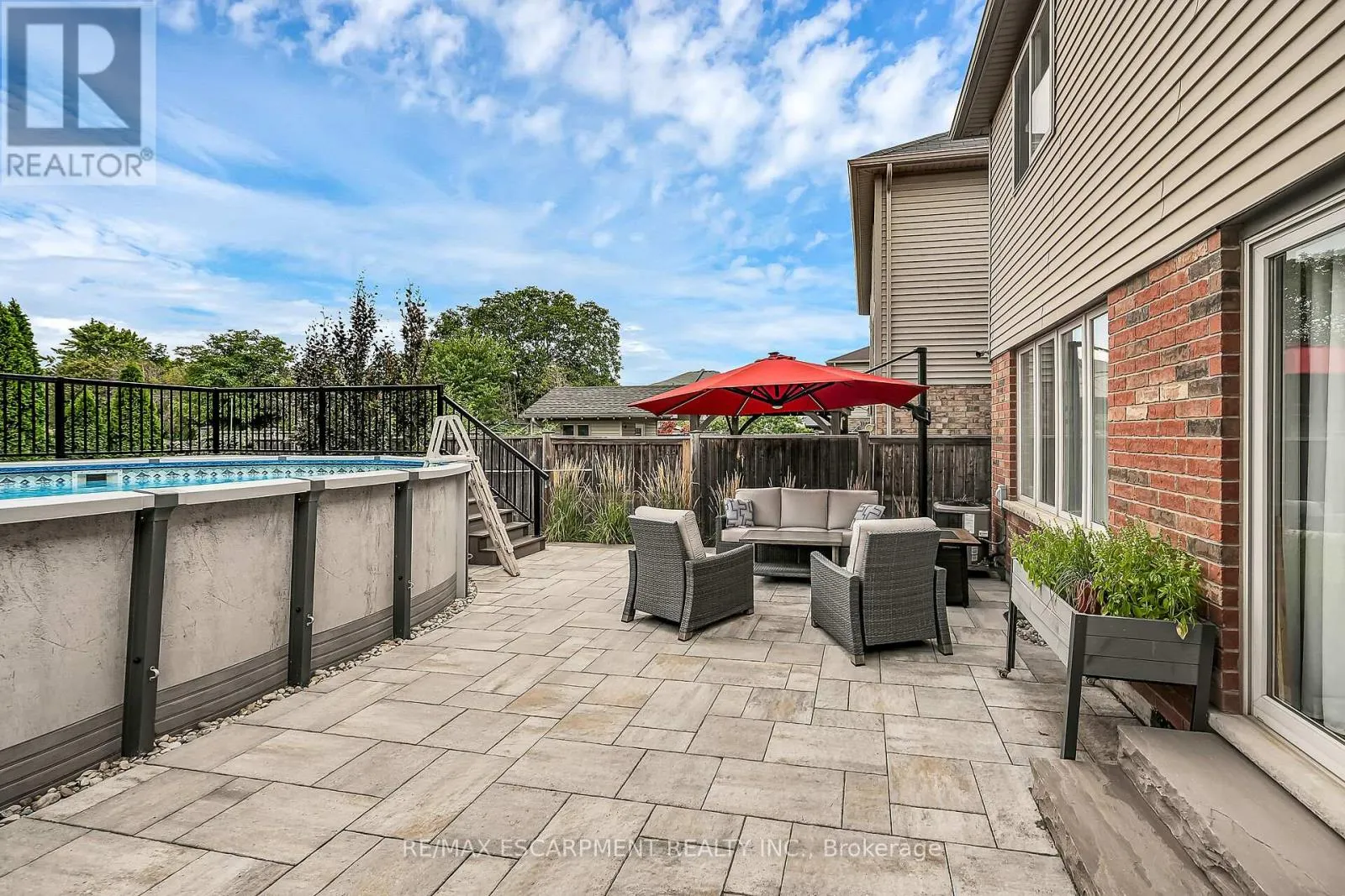 70 ESCARPMENT DRIVE