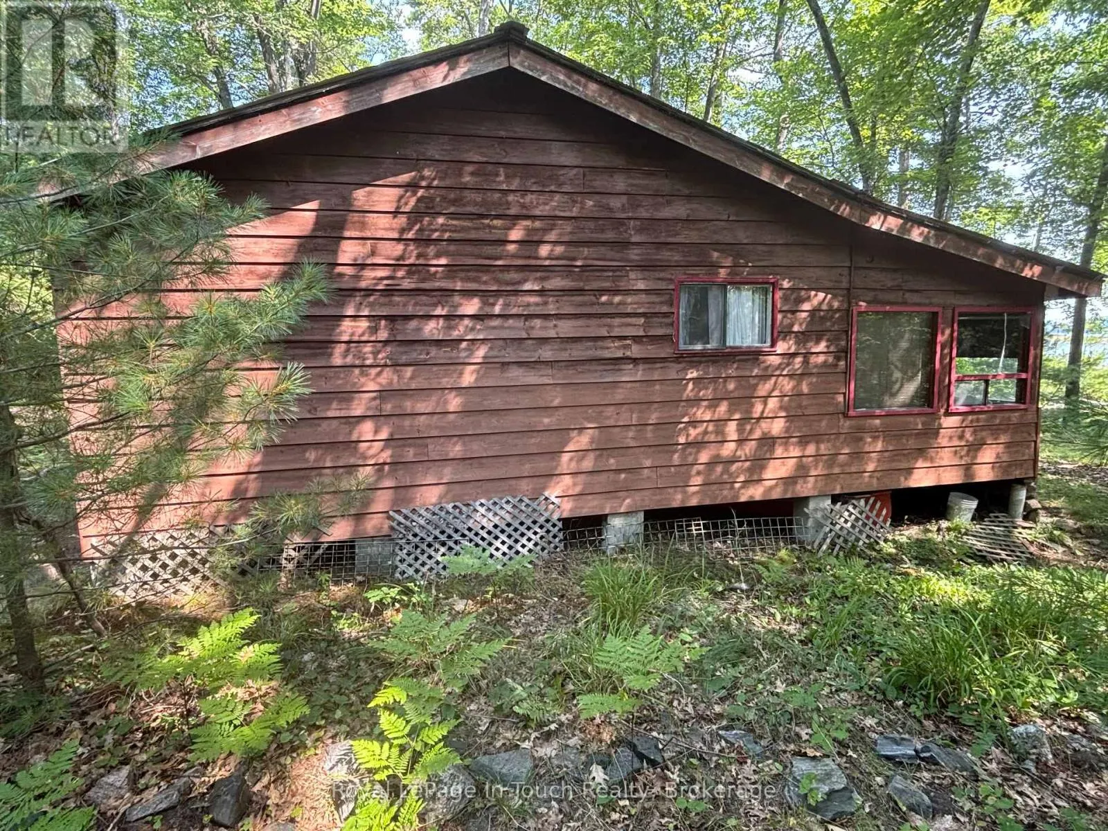 B207   LOT43 B207 LOT 43 ISLAND E