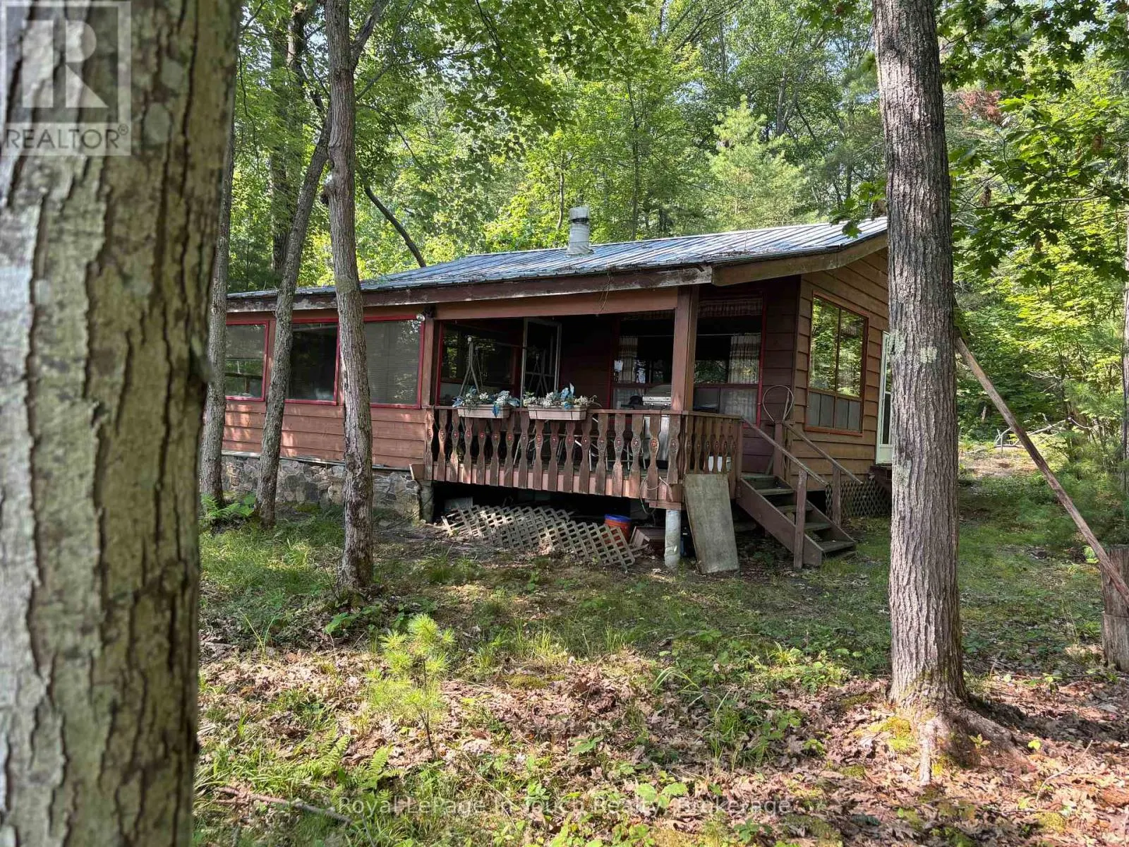 B207   LOT43 B207 LOT 43 ISLAND E