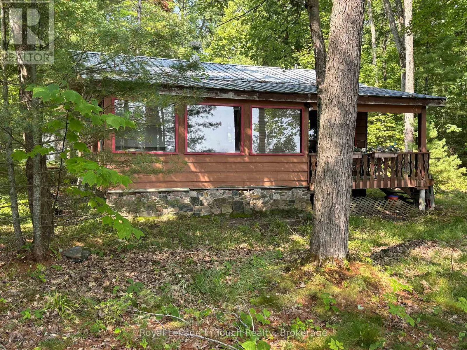 B207   LOT43 B207 LOT 43 ISLAND E