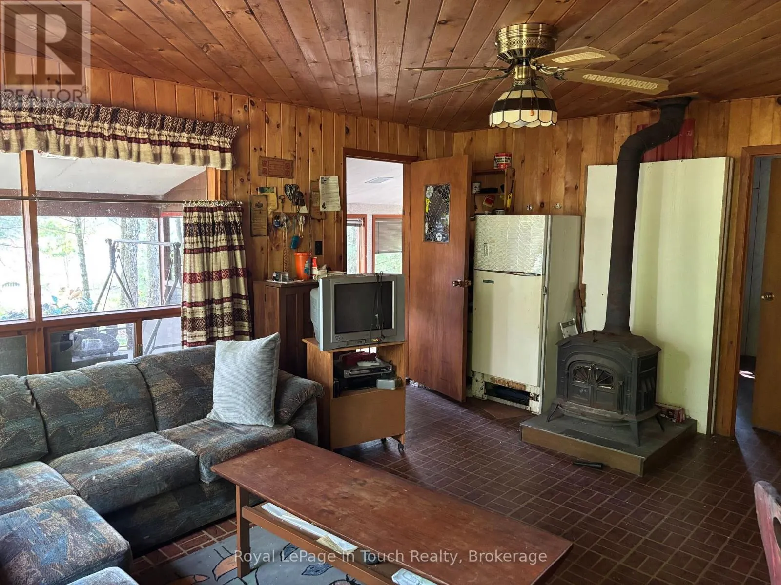 B207   LOT43 B207 LOT 43 ISLAND E