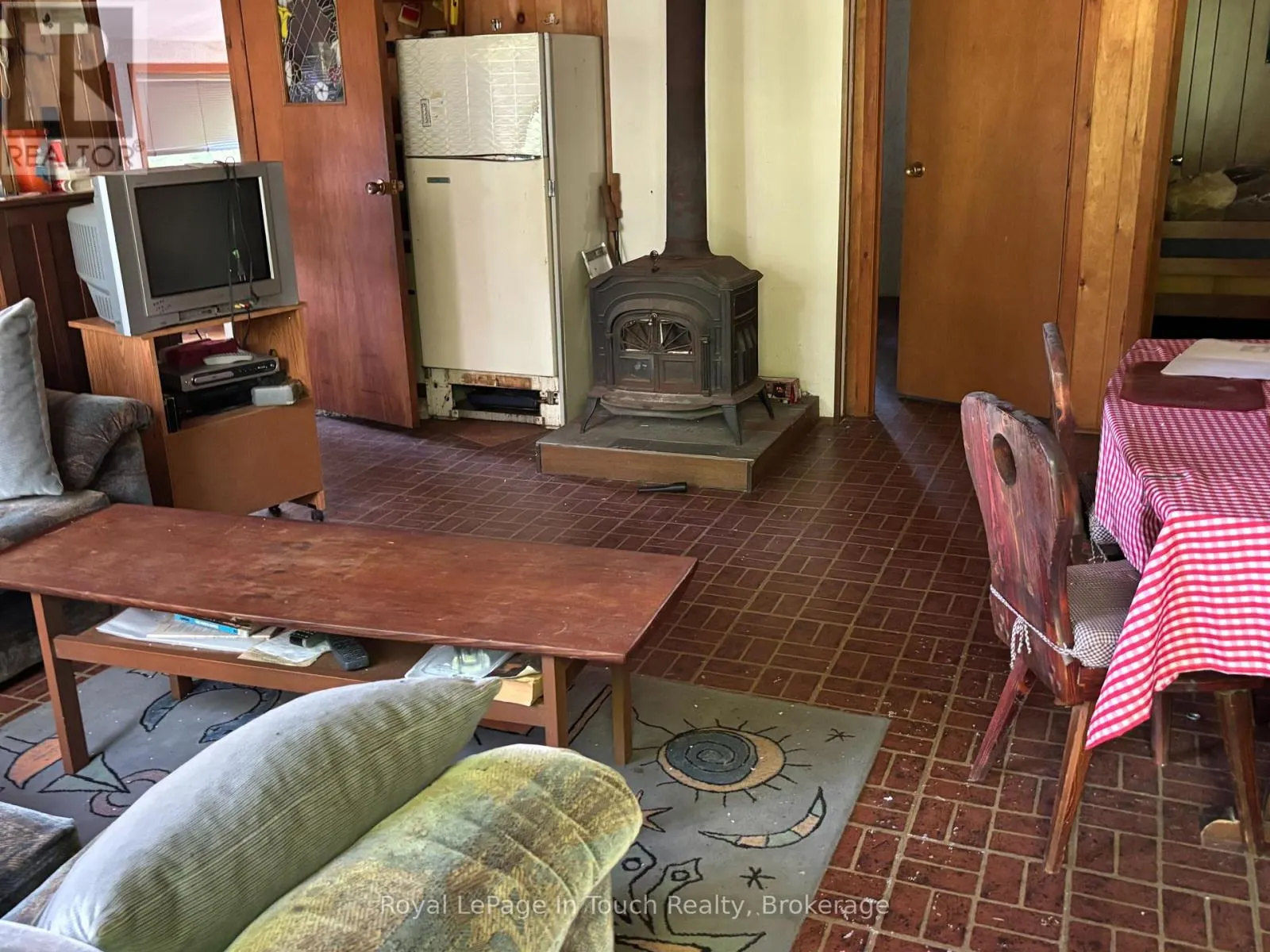 B207   LOT43 B207 LOT 43 ISLAND E