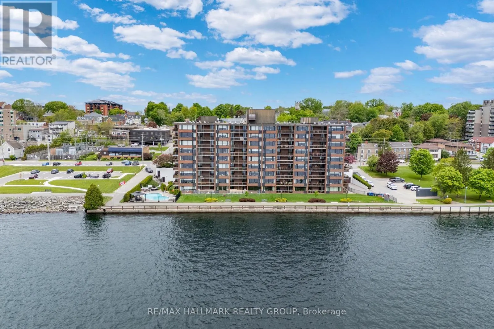 405 - 55 WATER STREET E