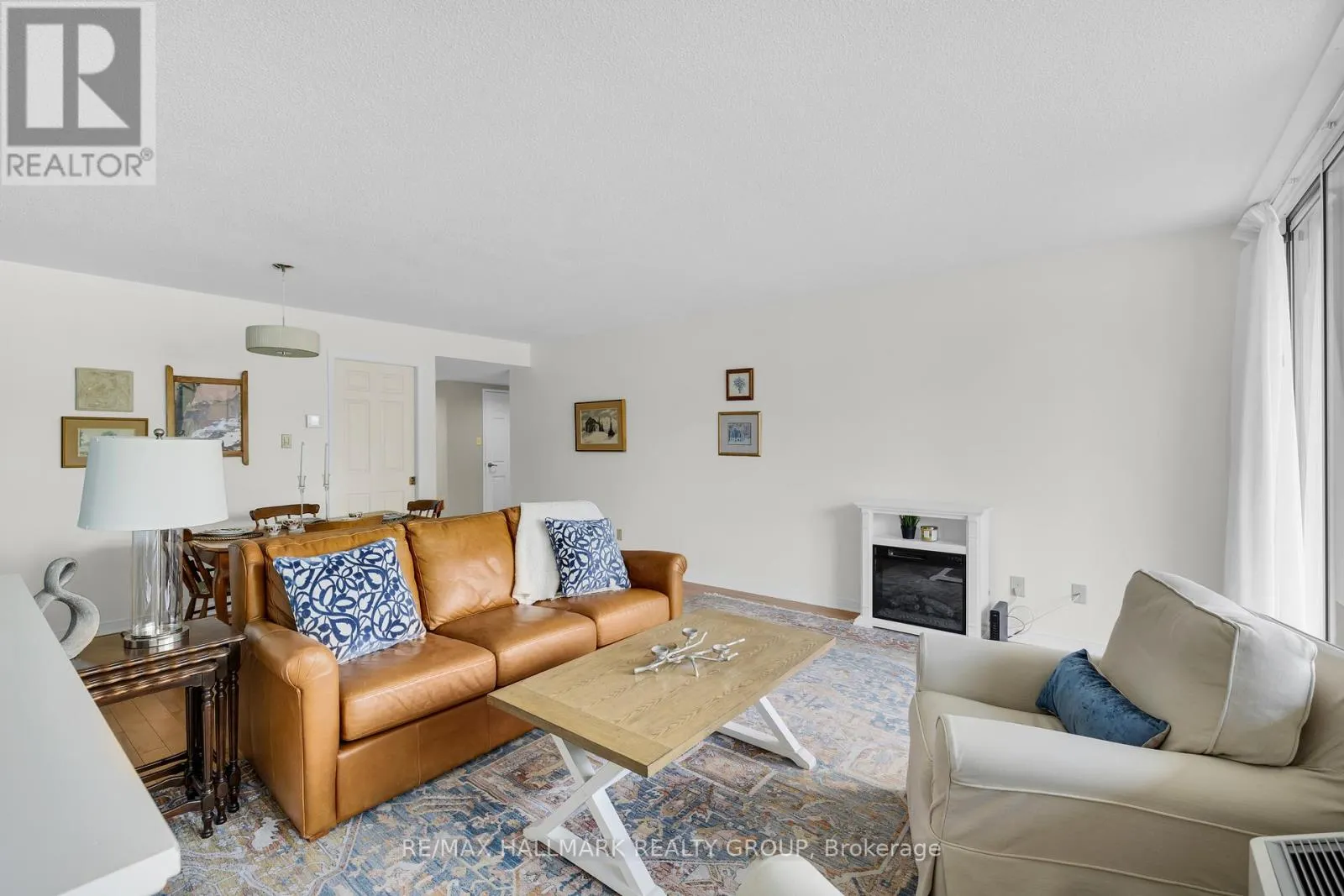 405 - 55 WATER STREET E