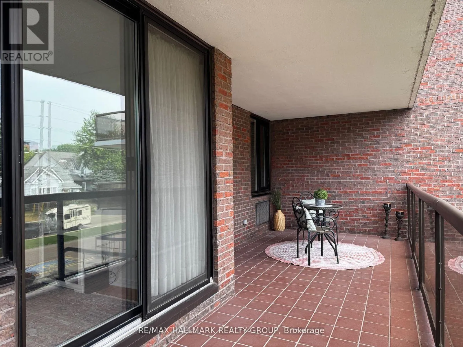 405 - 55 WATER STREET E