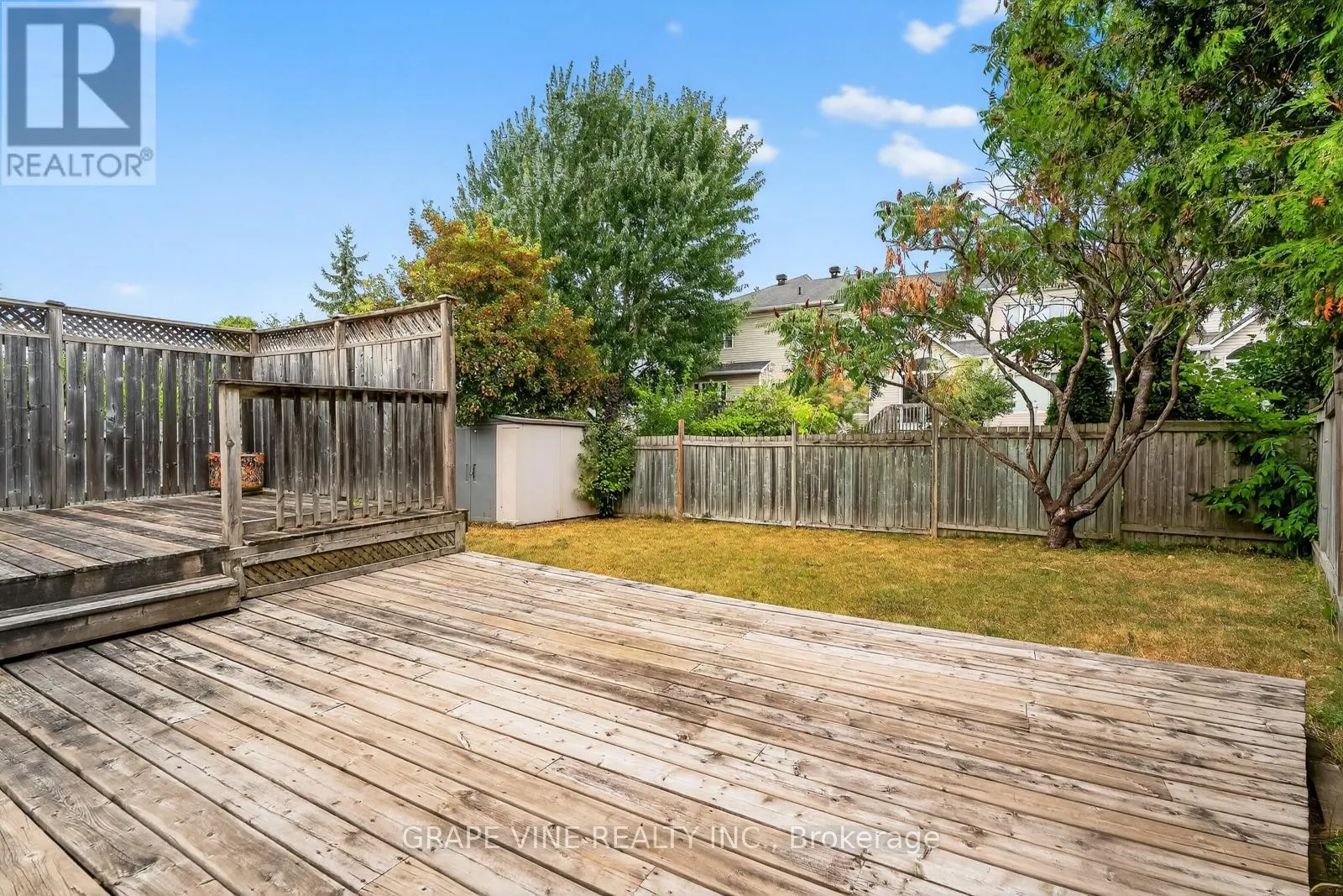 27 FLOWERTREE CRESCENT