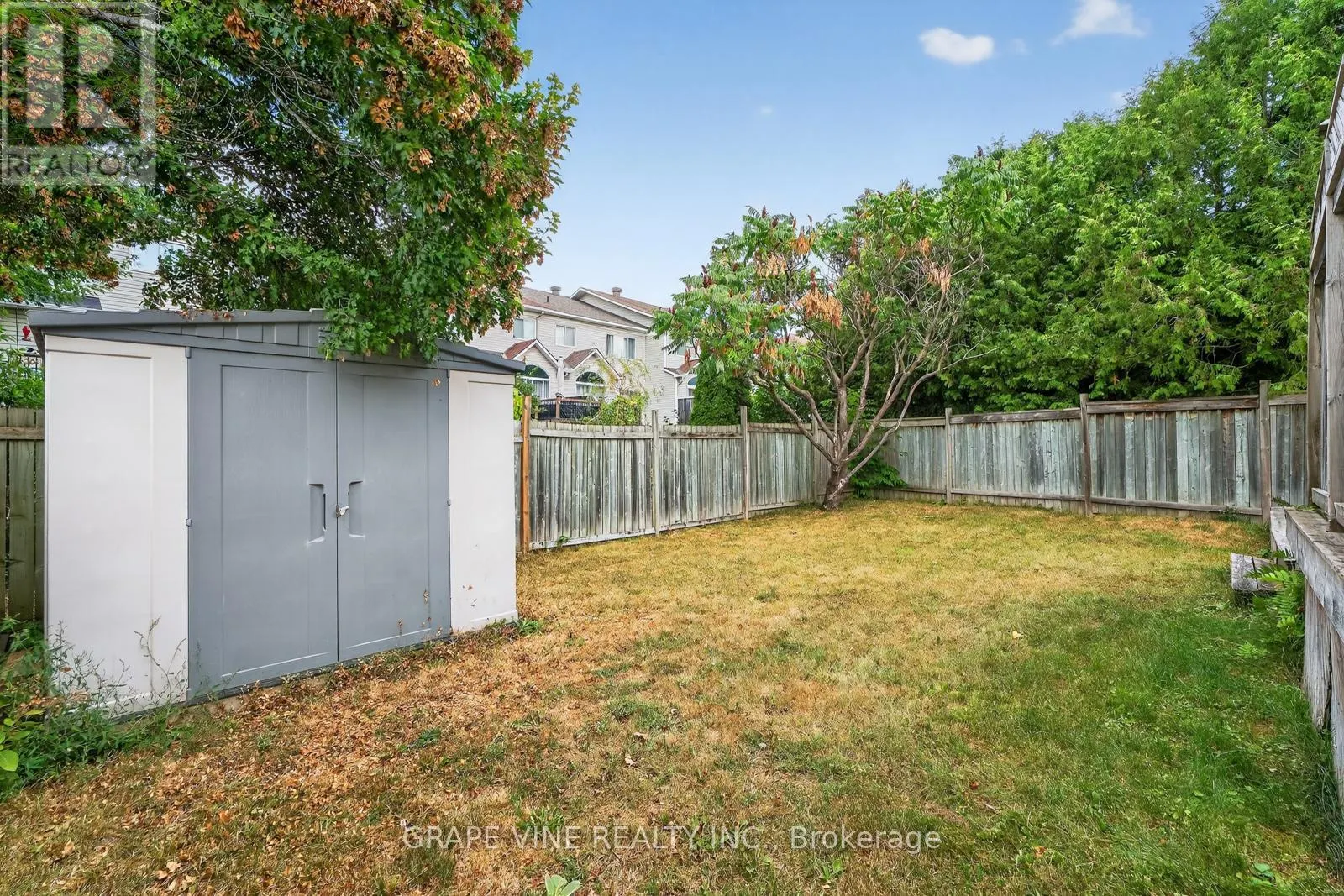 27 FLOWERTREE CRESCENT