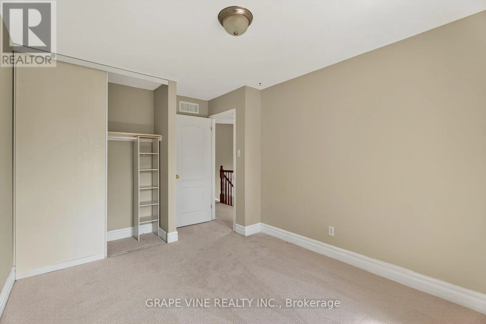 27 FLOWERTREE CRESCENT