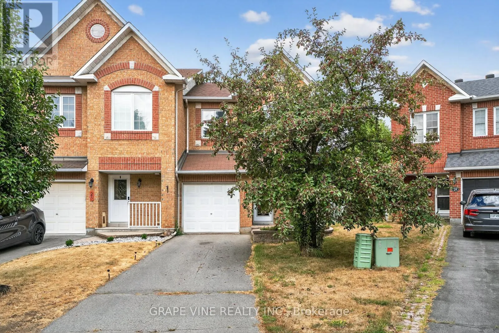 27 FLOWERTREE CRESCENT