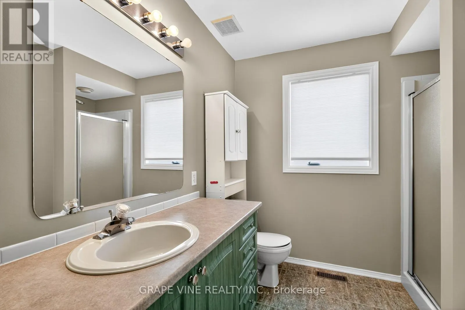 27 FLOWERTREE CRESCENT
